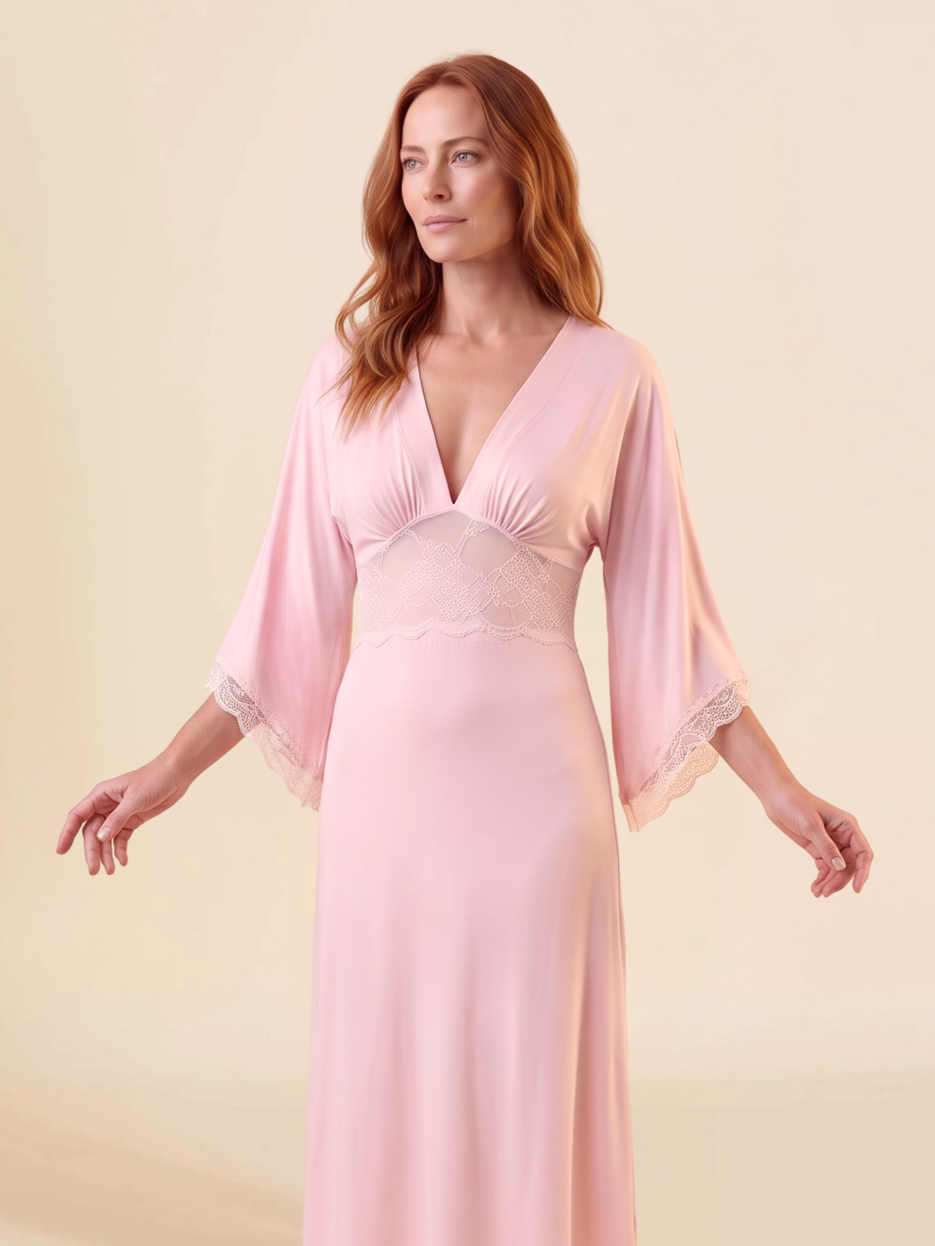Wings Refined Kimono-Sleeved Nightdress